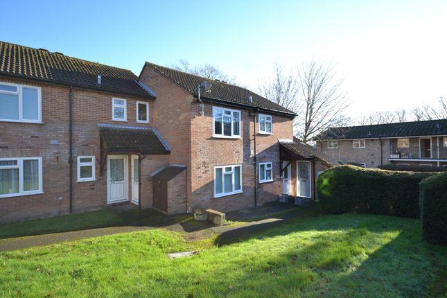 2 bed maisonette for sale in Seabrook House, Mount Pleasant, Tadley RG26