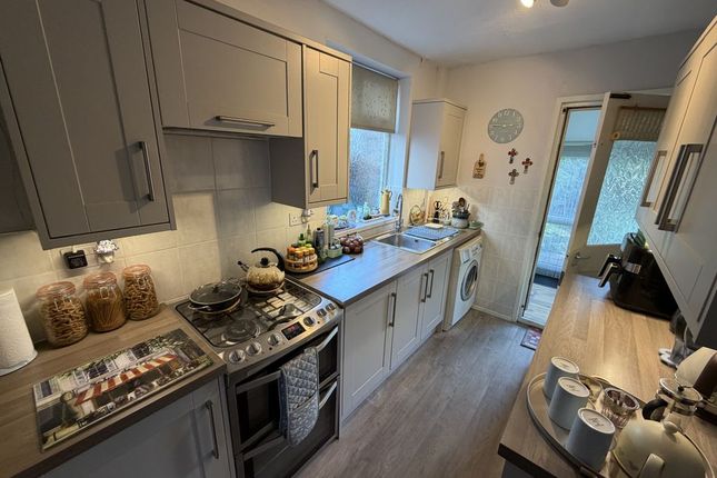 28, Brentlands Drive, Dartford photo 4