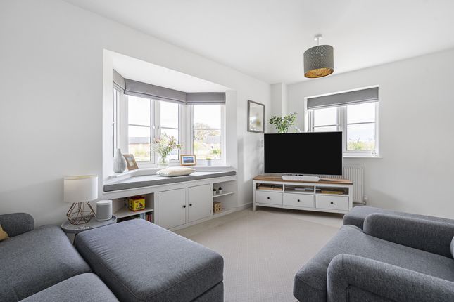 21, Kingston Drive, Bicester photo 3