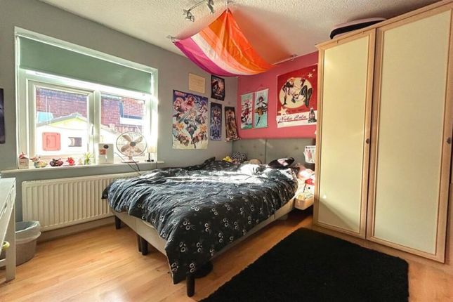9, Stoneleigh Avenue, Sale photo 4