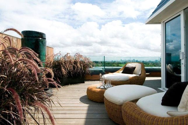 Flat 1103 Boydell Court,, St. Johns Wood Park, London photo 4