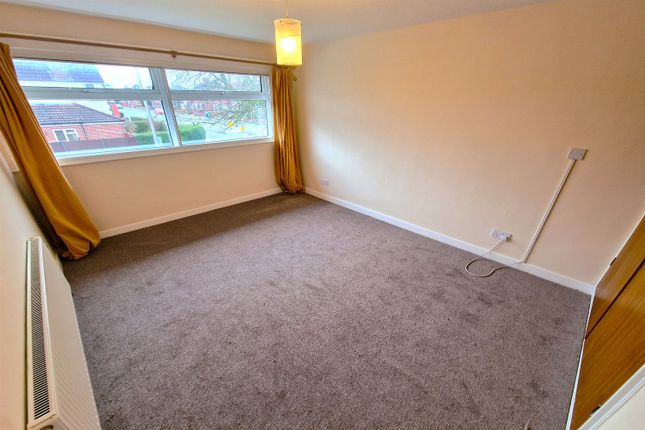 Detached house to rent in Berwick Avenue, Heaton Mersey, Stockport
