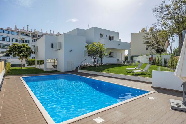 Villa for sale in Albufeira, Albufeira E Olhos De Água, Albufeira Algarve