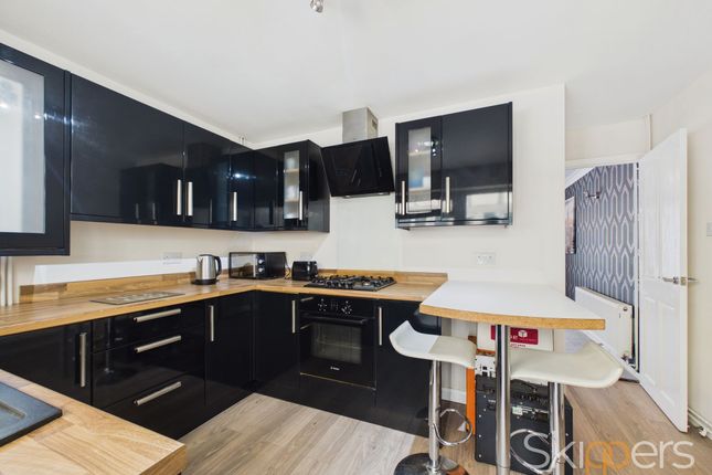 15 Willingdon, Ashford photo 3