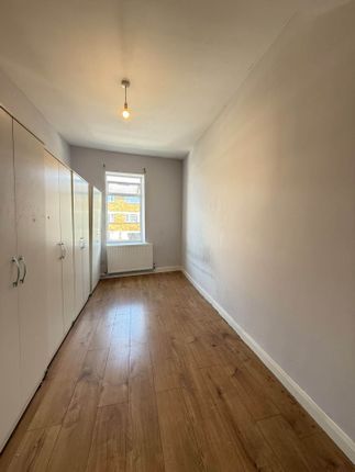 Norwood Road, Southall photo 5
