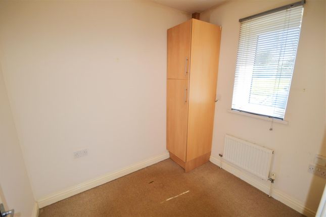 Flat for sale in Shakespeare Crescent, Castleford