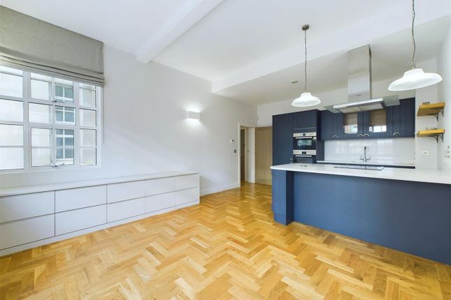 Apartment 5, 150, Great Charles Street Queensway, West Midlands photo 3