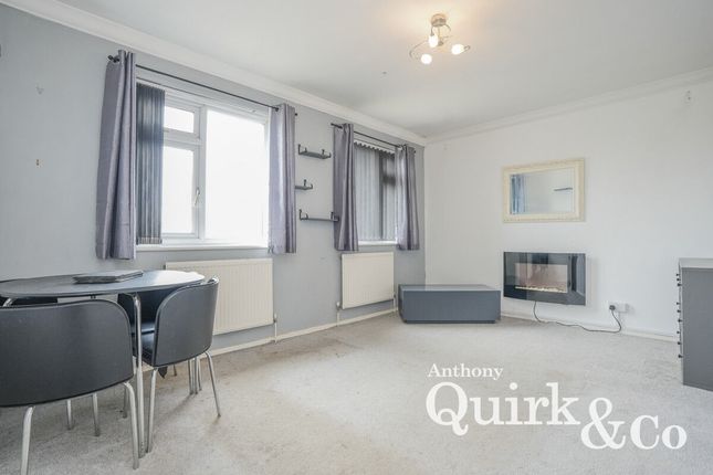 Flat Flat 2, Flat 2, Mornington Cresent, Canvey Island photo 3