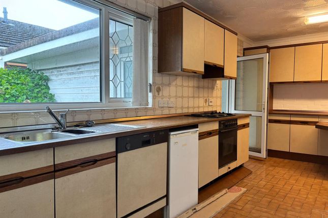 25, Maes Y Parc, Kidwelly photo 4