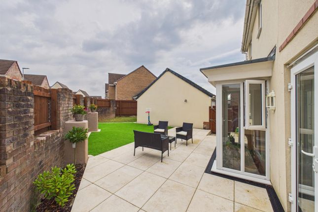66, Bryn Uchaf, Llanelli photo 2
