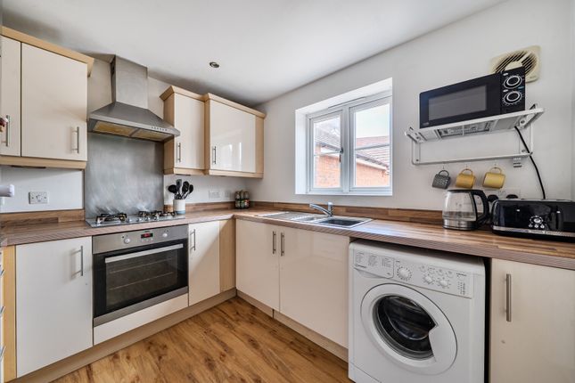 35, Nightingale Way, Tewkesbury photo 4