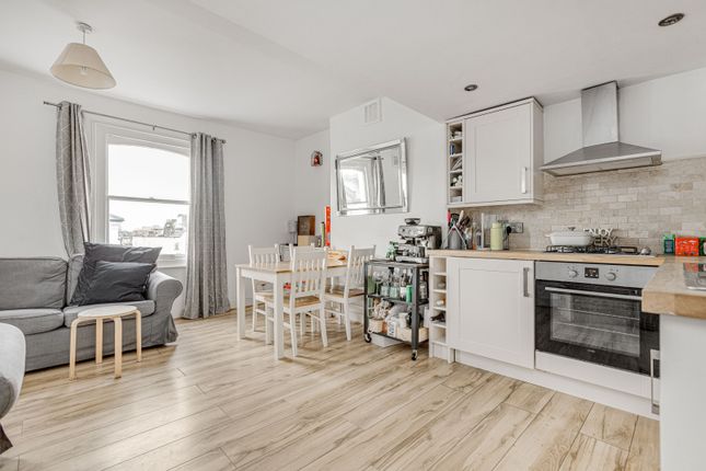 Thumbnail Flat for sale in Lindore Road, Battersea
