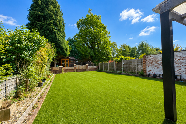 14, Boxgrove Road, Sale photo 2