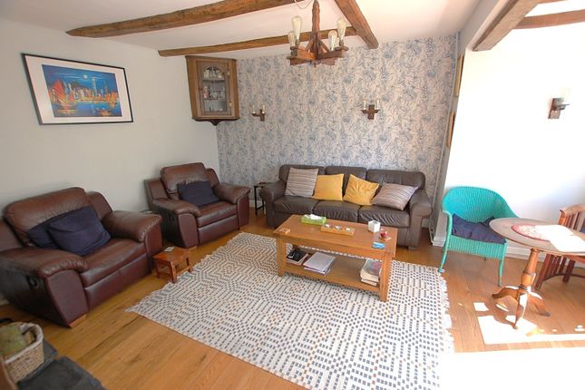 70A, Currier Lane, Greater Manchester photo 4