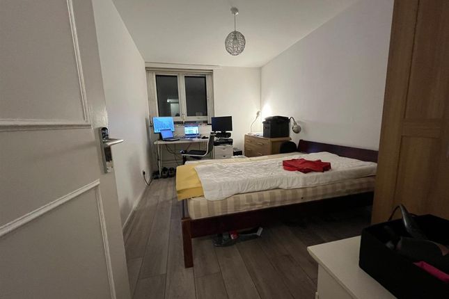 2, Rusper Close, Stanmore photo 3
