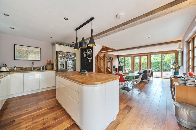The Barn, 41, London Road, Hampshire photo 3