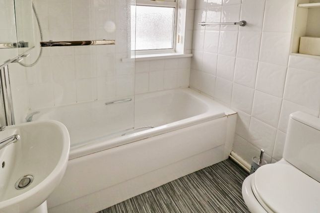 789, Hotham Road South, Hull photo 5