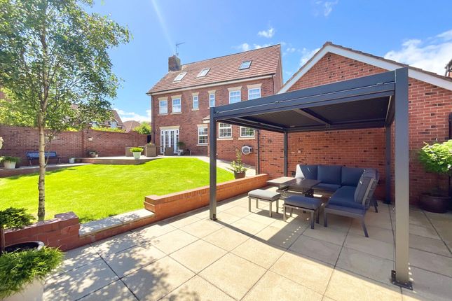 12 St. Augustines Drive, Crewe photo 4