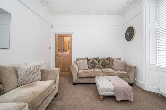 27, Lady Helen Street, Kirkcaldy photo 4