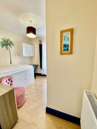 Room D, 721, Portswood Road, Southampton photo 3