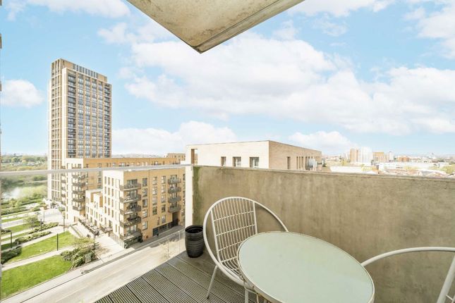 Flat 52, Woodlark Apartments, 1, Damsel Walk, London photo 4