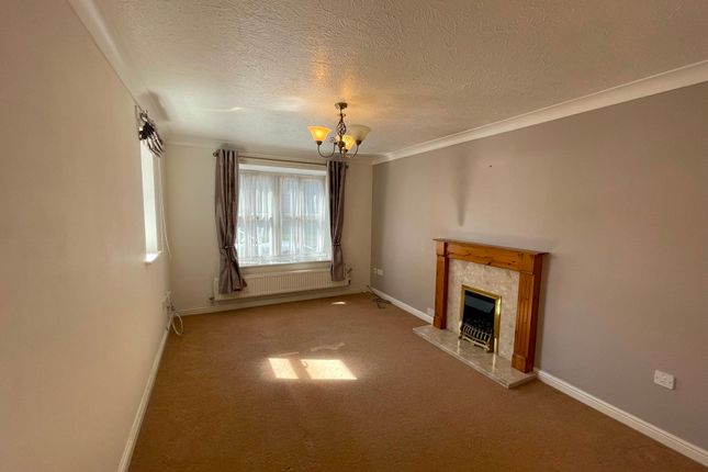 23, Wych Elm road, Leicester photo 2