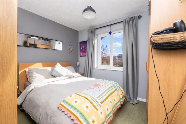 Flat 24, Garamond Court Somerset Street, Bristol photo 4