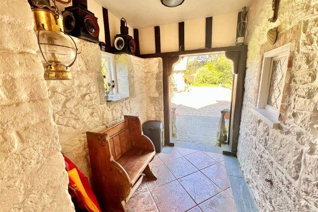Grove Cottage, Main Road, Brighstone photo 5