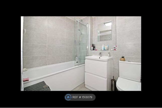 Urquhart Court, Park Road, Beckenham photo 5