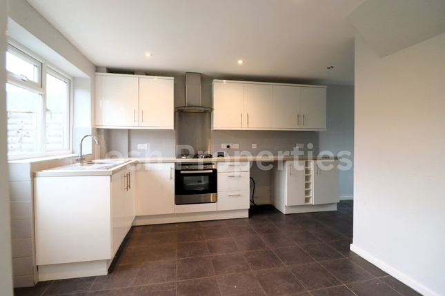 Holly Leys, Stevenage photo 4