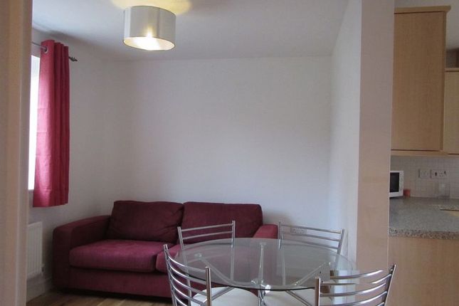 Room to rent in Champs Sur Marne, Bradley Stoke, Bristol