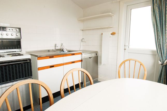 40D, The Crescent, Filey photo 2
