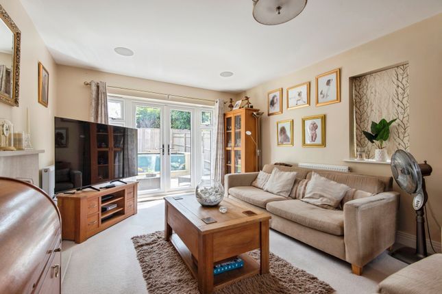 6, Middlefield Lane, Bedfordshire photo 4