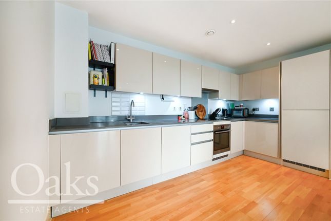 Flat 106, Derry Court, 386, Streatham High Road, London photo 4