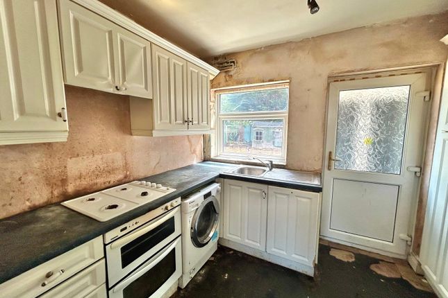 27, Grasswood Road, Merseyside photo 4