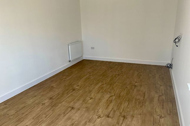 31 Limetree Way, Leicester photo 3