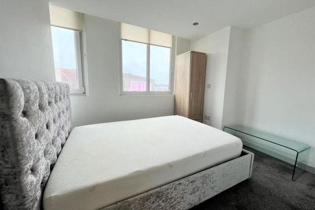 Apt 309, Ferens Court, Hull photo 3