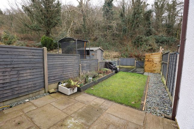 2 Canal Gardens, Carnforth photo 2