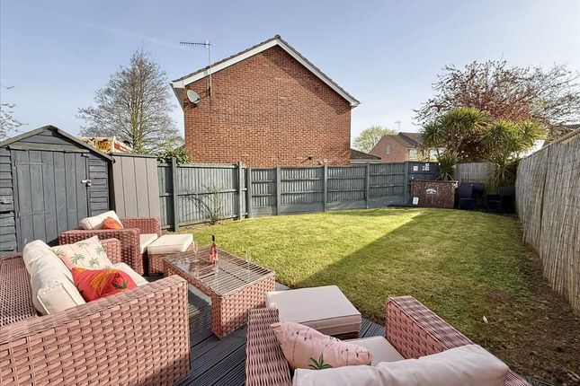 30, Barn Close, Nottingham photo 3