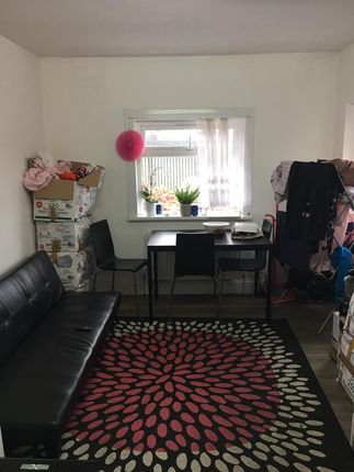 Flat for sale in Plashet Road, Plaistow