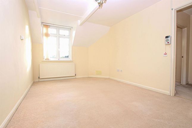 34, Hillside, Heath Road, Newmarket photo 4
