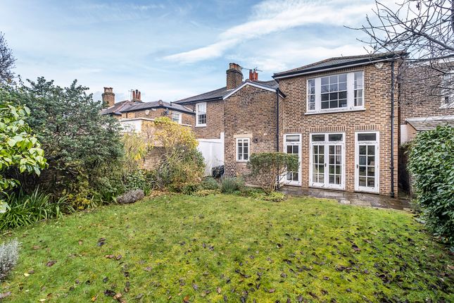 Thumbnail Semi-detached house for sale in Parkfields, London