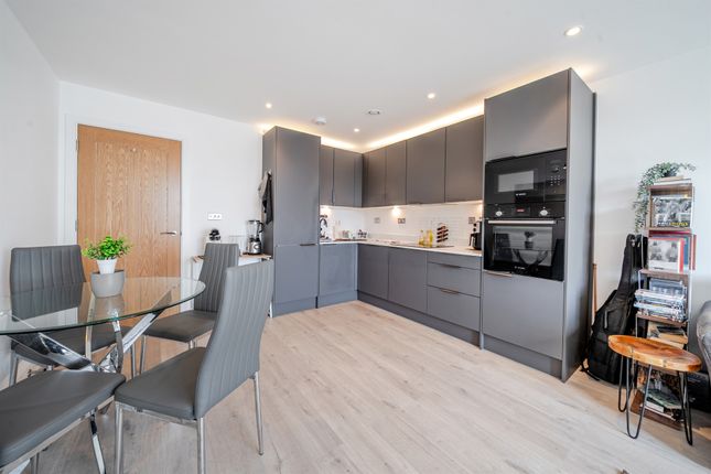Flat 43, Marlborough House, Clivemont Road, Maidenhead photo 2