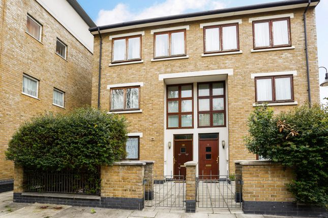 Semi-detached house to rent in Hawthorn Avenue, London