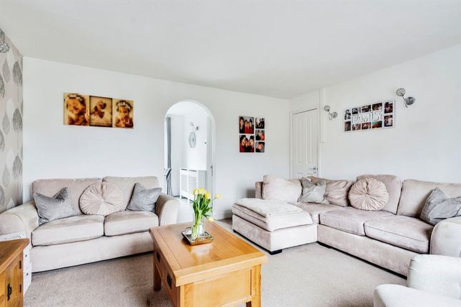 Terraced house for sale in Standen Way, Swindon