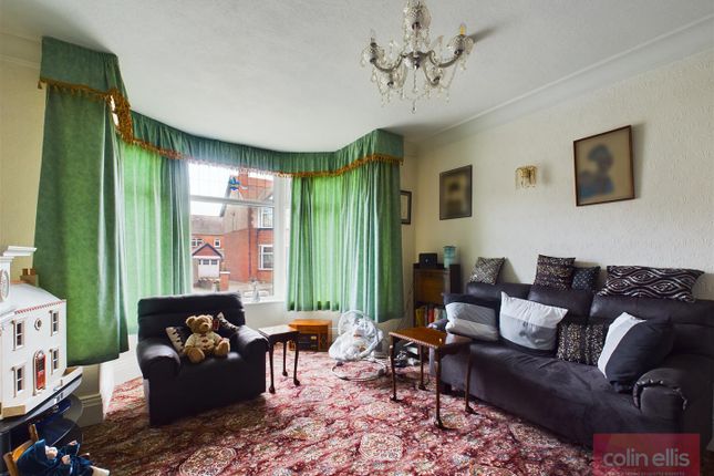 42, Devonshire Drive, Scarborough photo 3