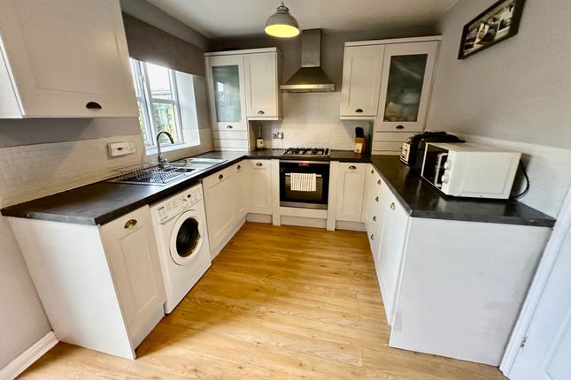 5, Applehaigh Drive, Doncaster photo 2