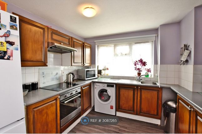 Boundary Way, Watford photo 2