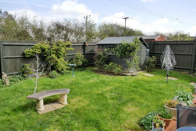 34, Larkspur Drive, Calne photo 2