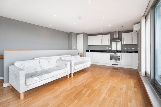 107 Castle Quay, Bedford photo 2
